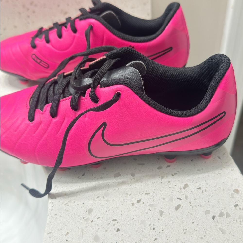 Nike Kids/Youth Pink and Black Cleats